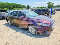 2016 Ford FUSION photo