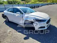 2016 Ford FUSION фото