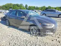 2016 Ford FUSION photo