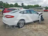 2016 Ford FUSION фото