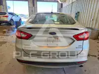 2016 Ford FUSION фото