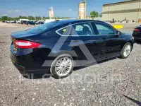 2016 Ford FUSION photo