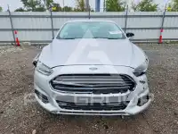 2016 Ford FUSION фото