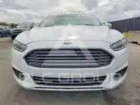 2016 Ford FUSION фото