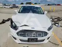 2016 Ford FUSION фото