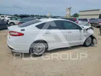 2016 Ford FUSION фото