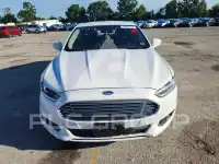 2016 Ford FUSION photo