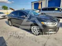 2016 Ford FUSION фото