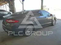 2016 Ford FUSION photo