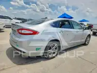 2016 Ford FUSION photo