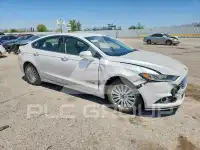 2016 Ford FUSION фото