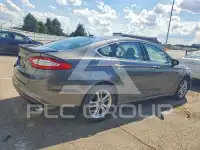 2016 Ford FUSION фото