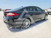 2016 Ford FUSION photo