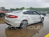 2016 Ford FUSION photo