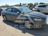 2016 Ford FUSION фото