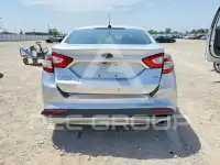 2016 Ford FUSION фото