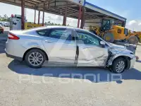2016 Ford FUSION photo