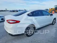 2016 Ford FUSION photo