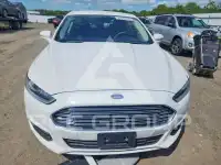 2016 Ford FUSION фото