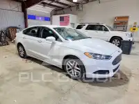 2016 Ford FUSION фото