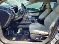 2016 Ford FUSION фото