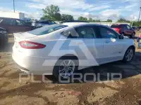2016 Ford FUSION фото