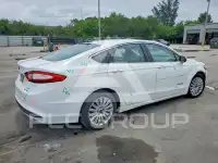 2016 Ford FUSION фото