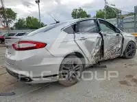 2016 Ford FUSION photo