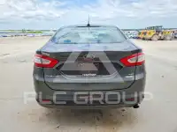 2016 Ford FUSION фото