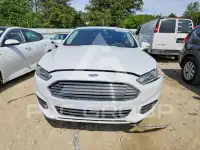 2016 Ford FUSION фото