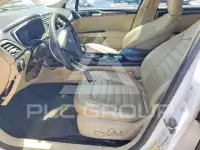 2016 Ford FUSION фото