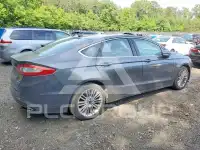 2016 Ford FUSION photo