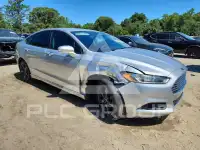 2016 Ford FUSION фото