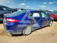 2016 Ford FUSION фото