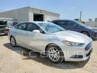 2016 Ford FUSION фото