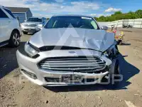 2016 Ford FUSION фото