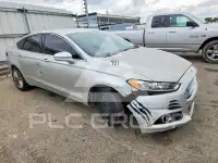 2016 Ford FUSION фото