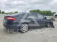 2016 Ford FUSION photo