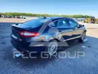 2016 Ford FUSION photo