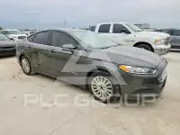 2016 Ford FUSION фото