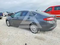 2016 Ford FUSION photo