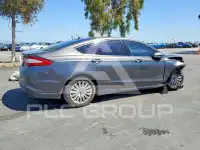 2016 Ford FUSION photo