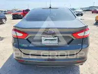 2016 Ford FUSION photo