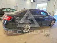 2016 Ford TAURUS фото