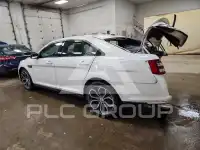 2016 Ford TAURUS фото