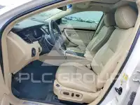 2016 Ford TAURUS фото