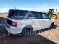 2016 Ford FLEX photo