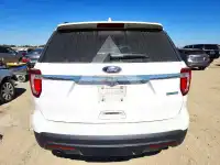 2016 Ford EXPLORER photo