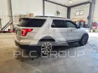 2016 Ford EXPLORER photo