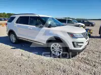 2016 Ford EXPLORER photo